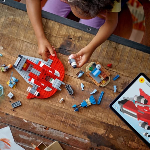 LEGO Star Wars 75384  - The Crimson Firehawk™