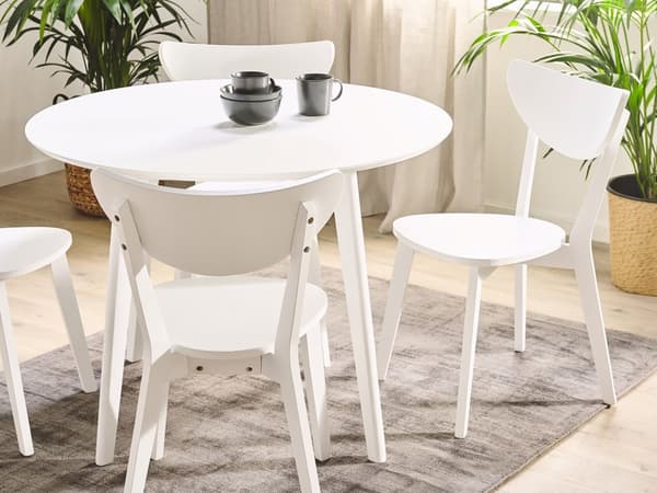 Spisebordssæt Hvid Træ MDF ø 100 x 75 cm 4 Personers Rundt Spisebord med Stole Skandinavisk Design Skalstole til Spisestue