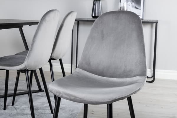 MarinaBLBL spisegruppe spisebord svart og 6 Polar spisestuestoler velour grå.
