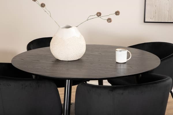 DippØ115BLBL spisegruppe spisebord svart og 4 Berit spisestuestoler velour svart.
