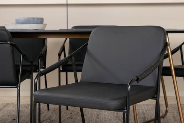 PippiCO spisebordssæt spisebord sort og 6 Tvist stole PU kunstlæder sort.