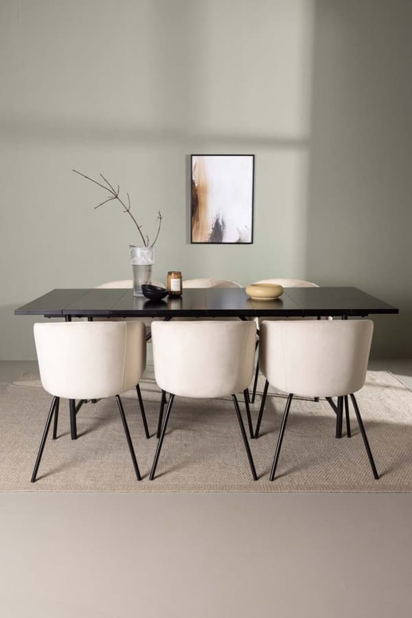 Astrid matgrupp bord svart och 6 berit stolar beige.