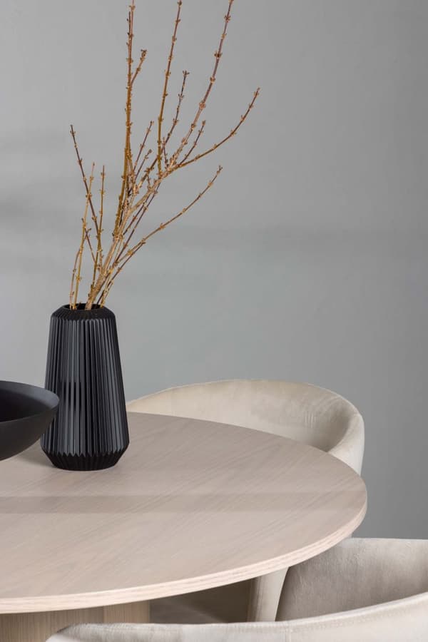 Olivia spisegrupper bord whitewash og 4 berit stoler beige.