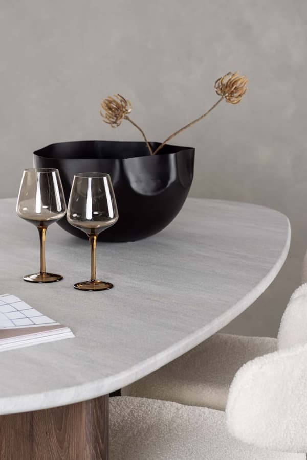 Grönvik spisegrupper bord offwhite og 4 Chico stoler hvit.