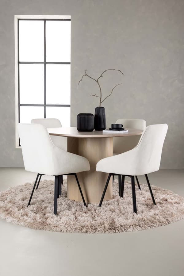 Olivia matgrupp bord whitewash och 4 Rosie stolar beige.