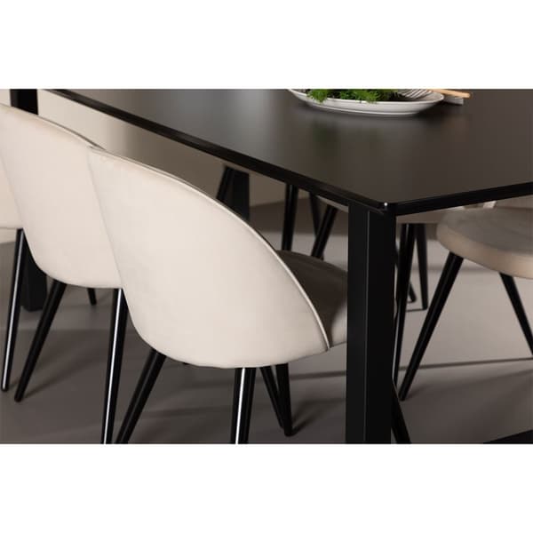 Oslo spisegrupper spisebord 100x220cm svart og 6 Skagen stol velour beige.