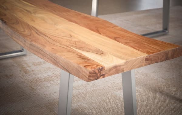 Rootz Modern ruokapöytä - Massiivipuupenkki - Puun reuna-istuin - Käsintehty - Puolisuunnikkaan muotoiset metallijalat - Akaasiapuu - 160cm x 40cm x 4