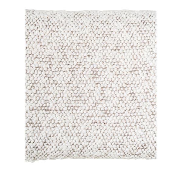 Tokyo spisegrupper spisebord inkl. 2 ileggsplater Ø120x120-160-200 cm eikefiner og 6 stoler bouclé hvit.