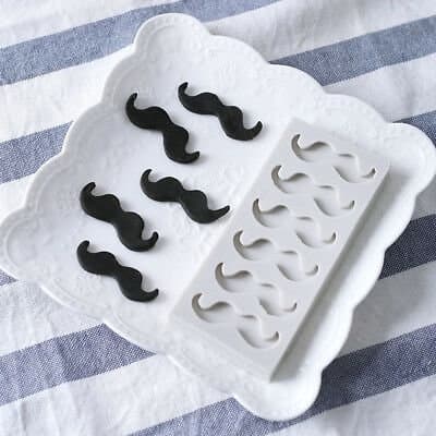 6 Mustasch SIlikonform