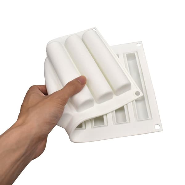 Avlånga Eclair Cylinder 8st Silikonform Mousseform Pralinform