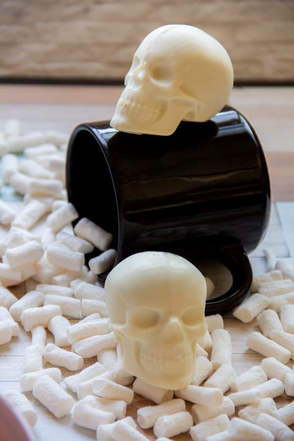 Pralinform Dödskalle ChokladForm - Halloween - BWB 10036 - 3 Part Mold