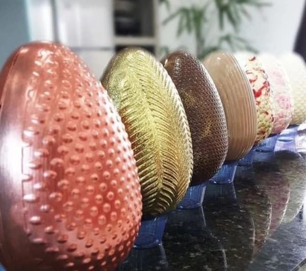 Pralinform Mönstrat Ägg 250g Chokladform - BWB 9337 - Special 3 Part Mold