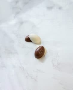 BWB Simple Mold - Ovo Liso 10g 273 - Pralinform Chokladform Ägg