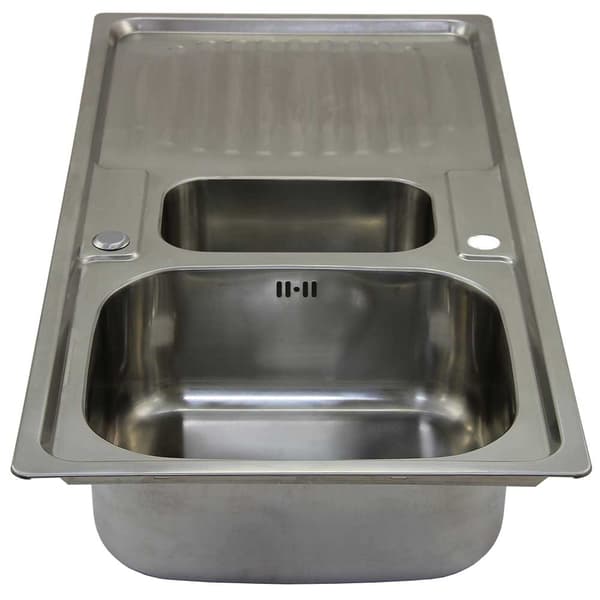 Stainless Steel Sink and Choice of Tap