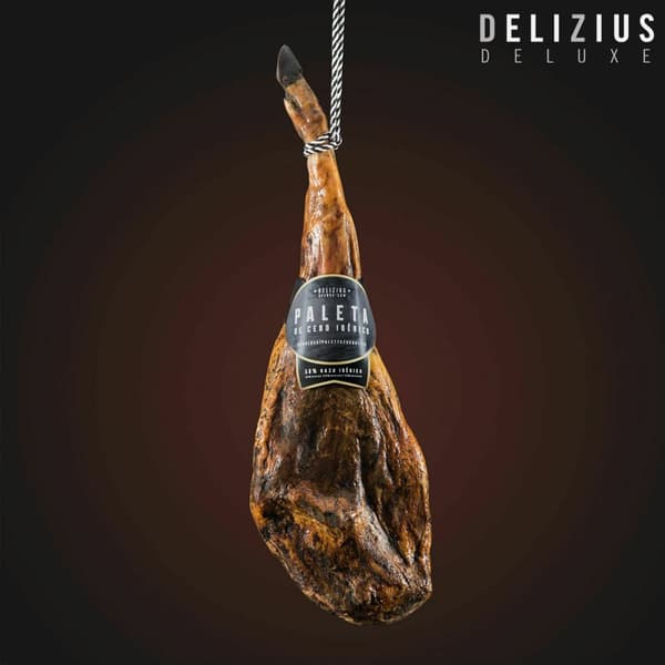 Sæt bestående af Iberisk Kornfodret Bov, Olivenolie og Skinkeholder Delizius Deluxe - 5-5,5 Kg