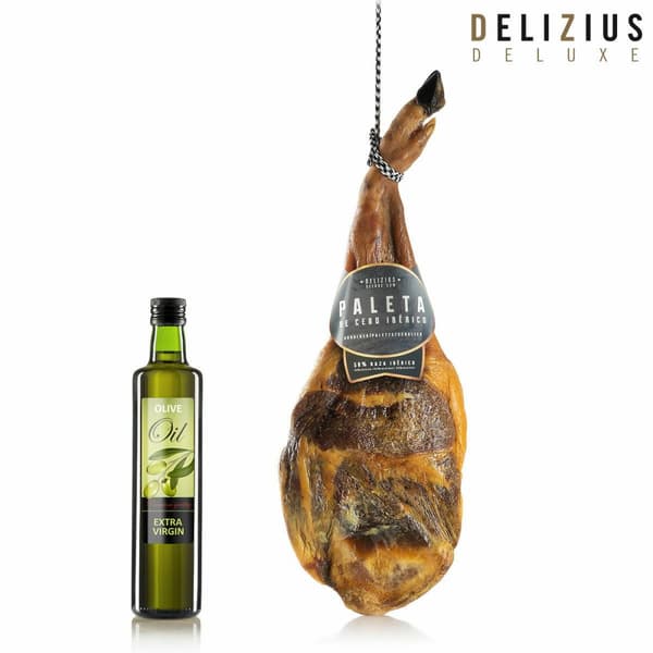 Sæt bestående af Iberisk Kornfodret Bov, Olivenolie og Skinkeholder Delizius Deluxe - 4,5-5 Kg