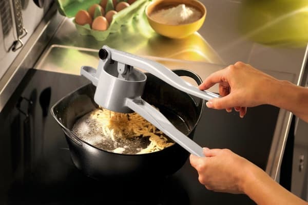 GEFU 13170 potatisstötare Potatispress i aluminium