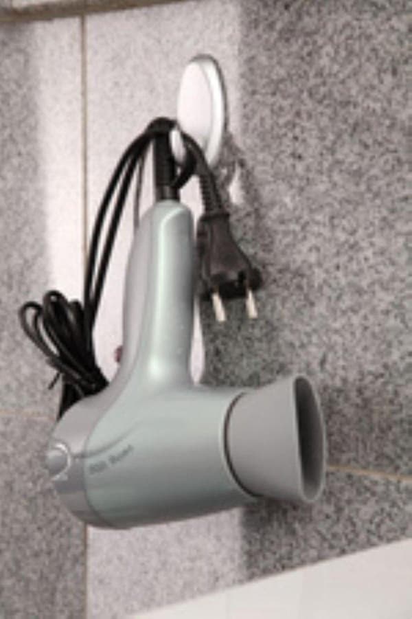 Tesa Powerstrips Koukut Suuri - Valkoinen - 2 kpl