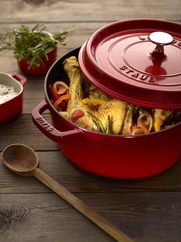 Staub Casserole - Pyöreä - 28 cm - Kirsikka