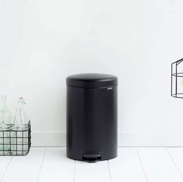 Brabantia NewIcon Papperskorgen - 20 l - Matt Svart