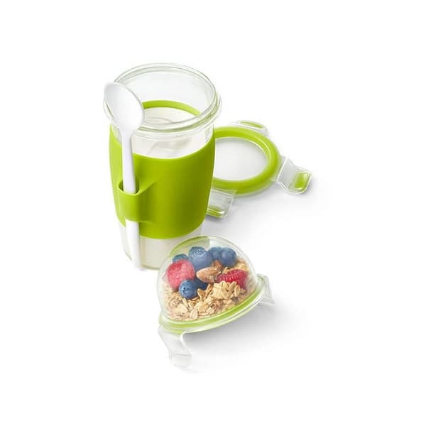 Emsa N10714 Clip & Go Yoghurtmugg | Kapacitet: 450ml | Runda | Inkluderar sked och toppingsbricka | Transparent/ljusgrön | 106/91/201 mm