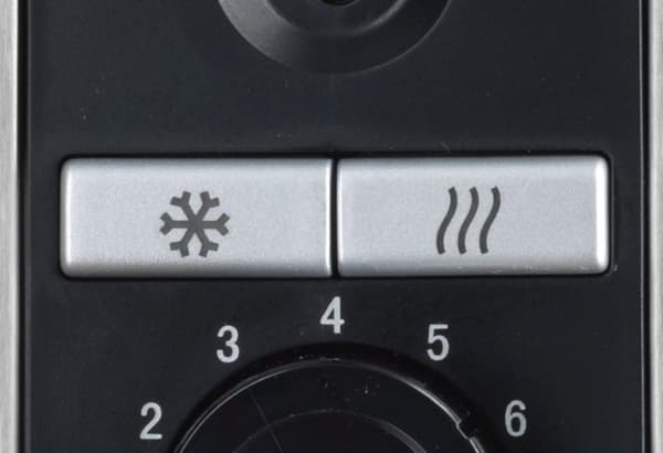 TAT7S45 Kompakti 4-paikkainen leivänpaahdin harmaa musta (TAT7S45)