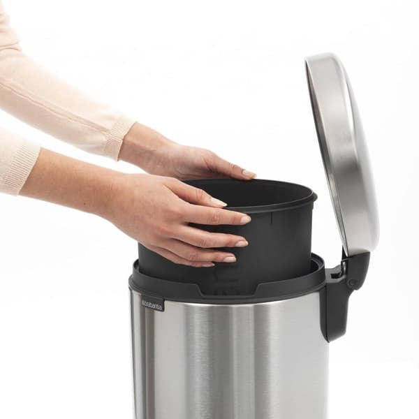 Brabantia newIcon Papperskorgen - 12 l - Fingeravtryckssäker i matt stål