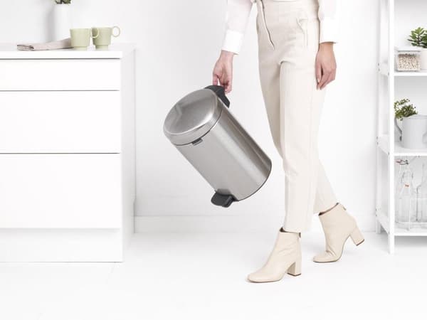 Brabantia newIcon Papperskorgen - 12 l - Fingeravtryckssäker i matt stål