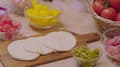 Pikkukuva 6 / 11: Emerio PO-115985 - Pizzarette - 4 henkilöä - Käsintehty terrakottakupu - 4 eristettyä leivinlastat - Tarttumaton pinnoite - Viileä kosketus