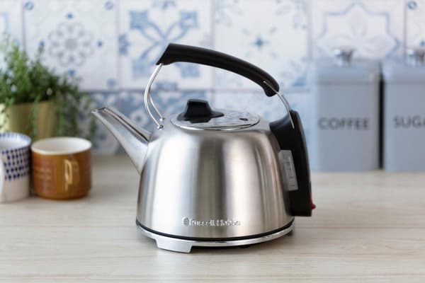 Russell Hobbs K65 Jubilæumskedel 1,2 liter Børstet rustfrit stål 2400 Watt