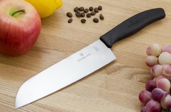 Santoku kniv 17 cm Swiss Classic - Victorinox