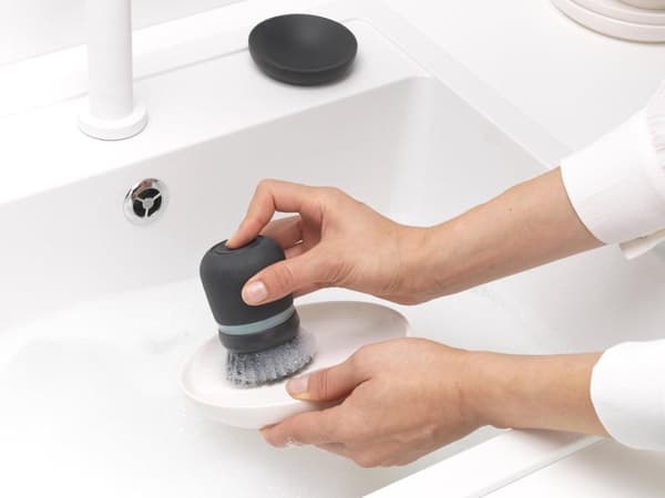 Brabantia Sink Side Dishwashing Borste - med tvålbehållare - Mörkgrå