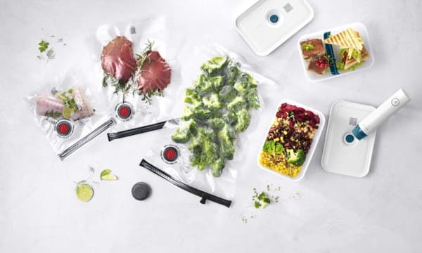 Zwilling Fresh & Save Vacuum Sealer - 8-osainen aloitussarja Vacuum Sealer - La Mer Blue - Tyhjiöpussit (5x) - Muovinen tyhjiösäiliö (2x) - Tyhjiöpump