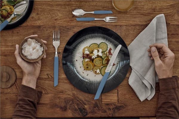 Victorinox Bestickset Swiss Modern - 24 delar - Pastellblå - Rostfritt stål/PP