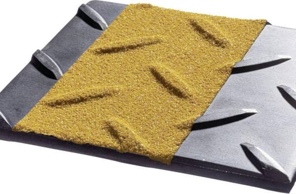 tesa ANTI-SLIP 60955-00000-00 liukuesteteippi ® keltainen (P x L) 18 mx 50 mm 1 kpl (60955-00000-00)
