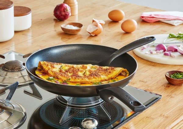 Tefal B55590 Easy Cook & Clean pan set 24 och 28cm, svart (B55590)