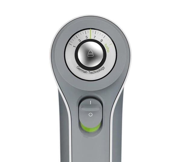 Braun MultiMix 5 HM 5107. Typ: Handmixer, Kontrolltyp: Knoppar, Rotation, Mixerfunktioner: Vispa, knåda, mixa. Produktens färg: Grå, Vit. Material kni