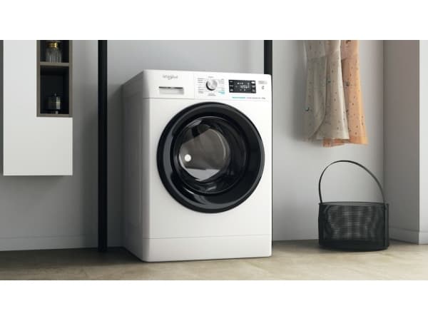 Whirlpool FFB 8258 BV PL, etupakkaus, 8 kg, B, 79 dB, 1200 rpm, B