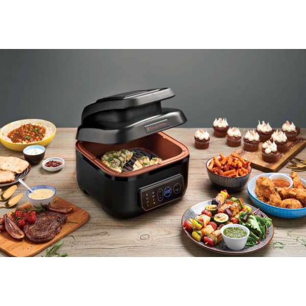 Russell Hobbs Satisfry Air & Grill monitoimi airfryer