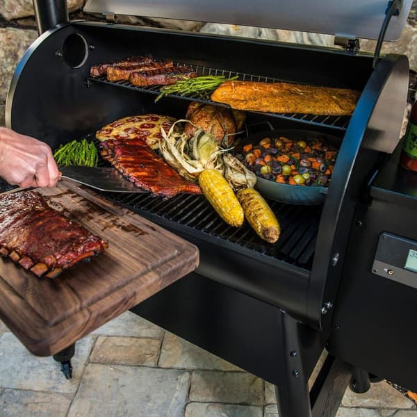 Traeger Utegrill Pro D2 575 Svart
