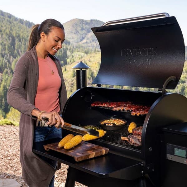 Traeger Grill Pro D2 780 Sort