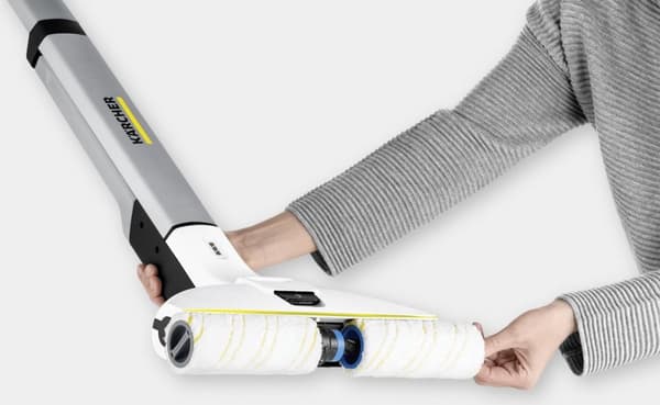 Kärcher batterigolvmopp, arbetsbredd: 30 cm, Li-ion batterisystem, 7,4 volt, universalrulle (1.056-310.0)
