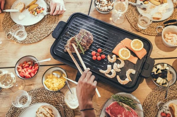 Severin PG 8564, Plancha - pöytägrilli - iloinen ja grillattu - sisältä ja ulkoa - 230 °C