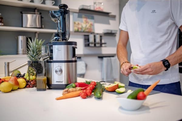 Steba E400 - Slow juicer - 1000 ml - 400 Watt - frugt & grønt - rustfrit stål