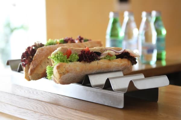 Terästeline voileipille ja hot dogeille - Hendi 429419