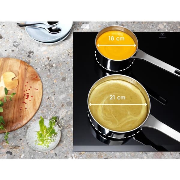 Electrolux EIS62443 Svart Inbyggd 60 cm Zon induktionshäll 4 zon(er)