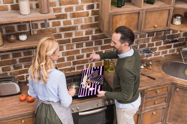 SKÆREBRÆT I GLAS 52x30 ZEBRA