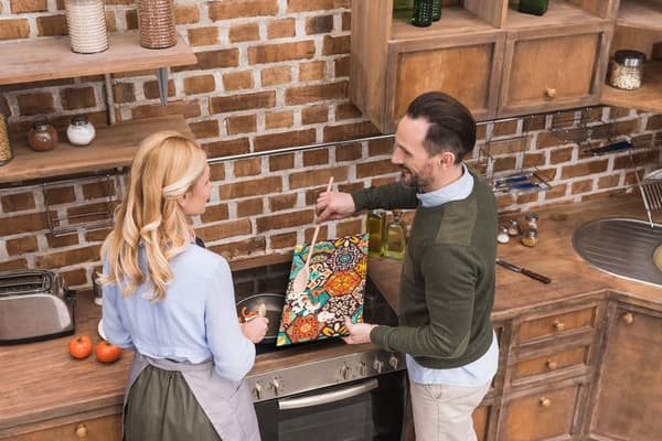 SKÆREBRÆT I GLAS 52x30 MOSAIK