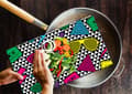 Pikkukuva 4 / 11: LASILEIKKUULAUTA 52x30 POP ART