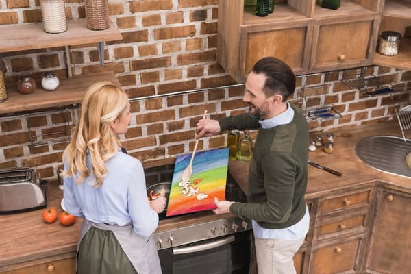 SKÆREBRÆT MED GLAS 52X40 REGNBUE FARVER